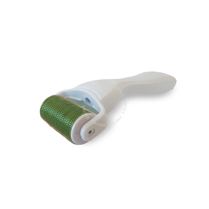 BCN Meso Body Roller is a device ideal for use in non-surgical treatment of various skin conditions such as fine lines and wrinkles, stretch marks, hyperpigmentation, cellulite and hair loss.