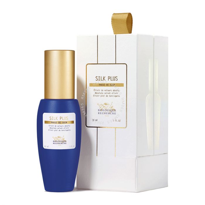 The ultimate elixir of softness, Silk Plus serum mattifies epidermises that tend to become shiny as the day goes by. Its formula also comforts fragile epidermises. It helps create a protective barrier to prevent the effects of free radicals.
The ultimate elixir of softness, Silk Plus serum mattifies epidermises that tend to become shiny as the day goes by. Its formula also comforts fragile epidermises. It helps create a protective barrier to prevent the effects of free radicals.