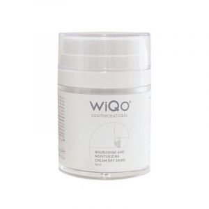 WiQo Moisturizing Face Cream For Dry Skin provides dry skin with the moisturizing principles and protective substances it lacks, leaving it moisturized and hydrated. This product acts as a protectant for the superficial layers of the skin. It is also suit